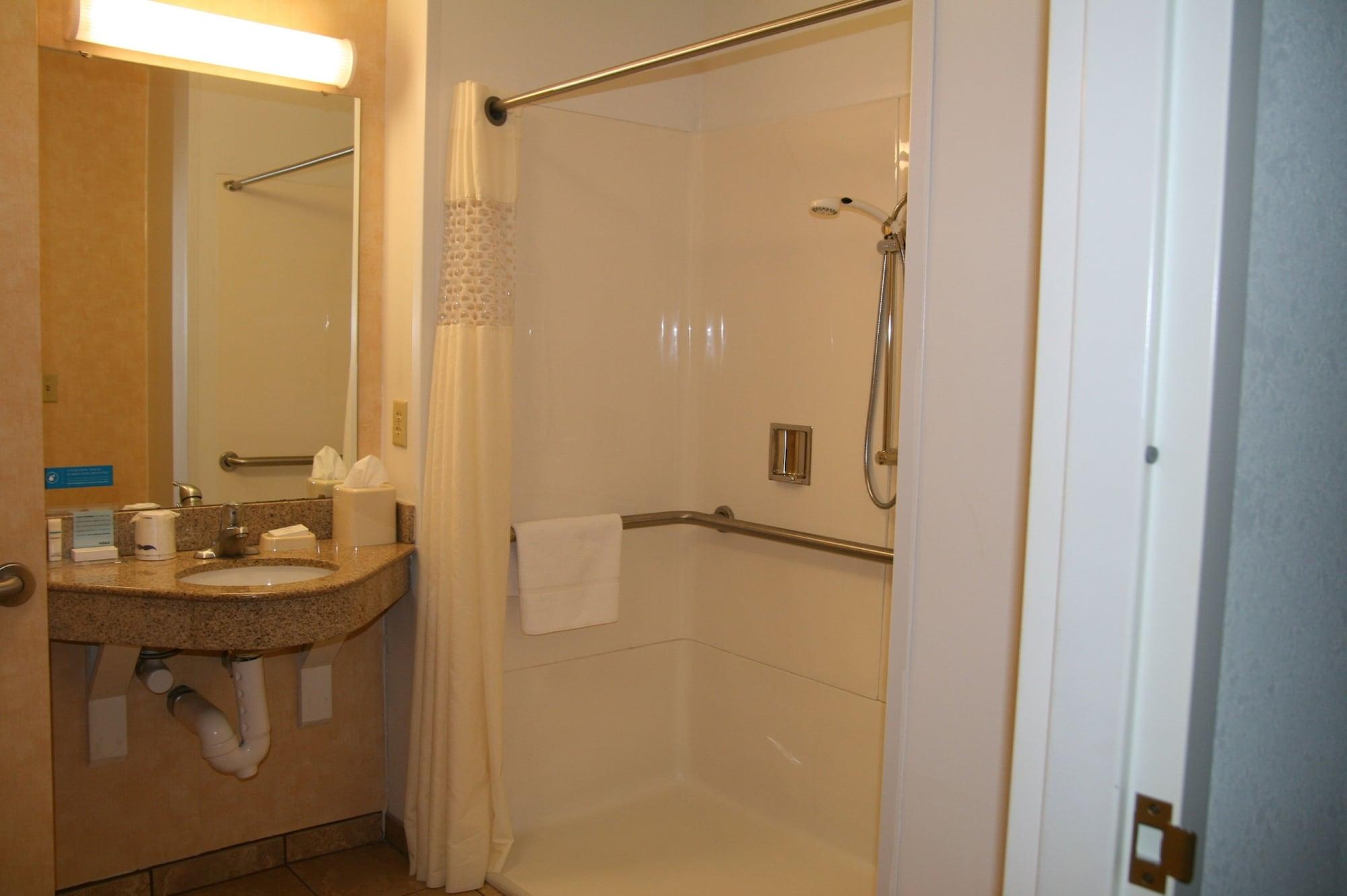 Hampton Pine Grove 3*